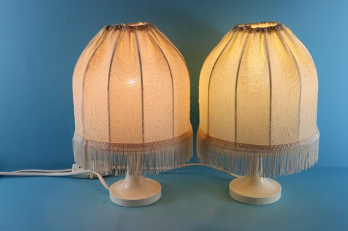 Alte tischlampe - x,